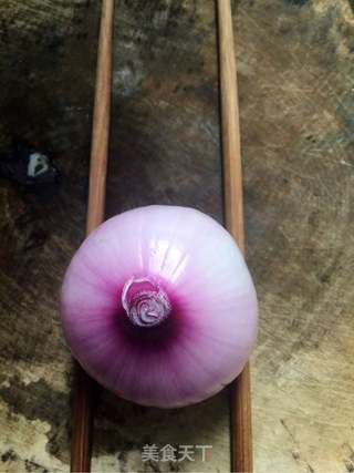 #第四届烘焙大赛暨是爱吃节#烤洋葱的做法步骤:2