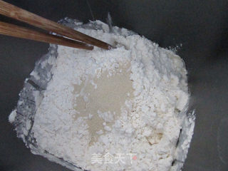#第四届烘焙大赛暨是爱吃节#玫瑰花面包的做法步骤：5