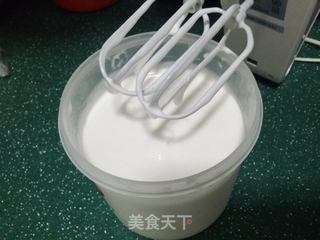 香蕉牛奶冰淇淋的做法步骤:8