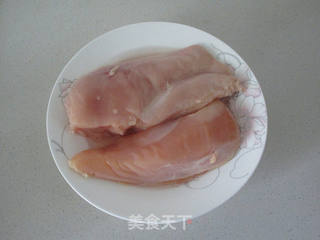 #第四届烘焙大赛暨是爱吃节#莲藕鸡肉卷的做法步骤：1