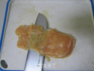 #第四届烘焙大赛暨是爱吃节#莲藕鸡肉卷的做法步骤：2