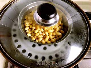 #ACA第四届烘焙大赛#造色情怀 蜜豆豆乳冰糕的做法步骤:2