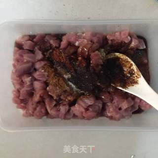#第四届烘焙大赛暨是爱吃节#孜然牙签肉的做法步骤:4