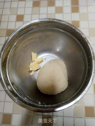 #第四届烘焙大赛暨是爱吃节#鲜肉面包的做法步骤：1