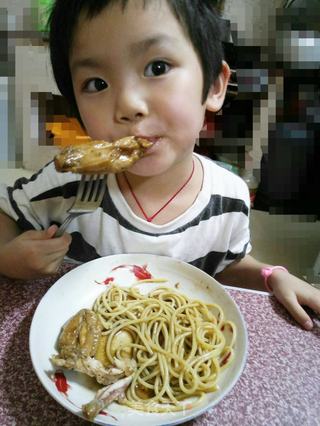 黑椒鸡翅意面的做法步骤:24