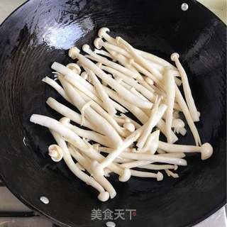 #ACA第四届烘焙大赛#造色情怀 双椒锡纸牛肉的做法步骤:5