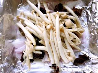 #ACA第四届烘焙大赛#造色情怀 双椒锡纸牛肉的做法步骤:9