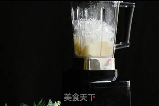 吃了能忘记烦恼的香蕉菠萝冰的做法步骤:2