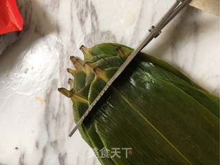 红豆蜜枣粽子的做法步骤:6