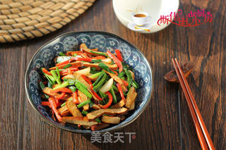 红椒韭菜炒香干的做法步骤:7
