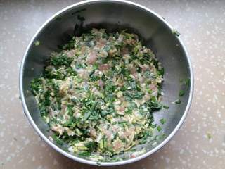西葫芦鲜肉馄饨的做法步骤:2