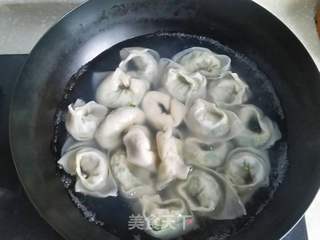 西葫芦鲜肉馄饨的做法步骤:8