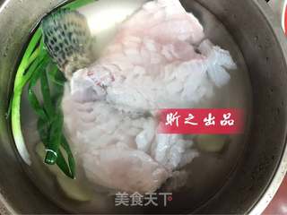 酸甜鱼的做法步骤:2