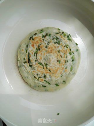 #第四届烘焙大赛暨是爱吃节#葱香油饼的做法步骤:11