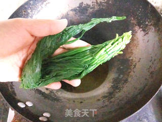#第四届烘焙大赛暨是爱吃节#鱼丸韭菜盏的做法步骤:2