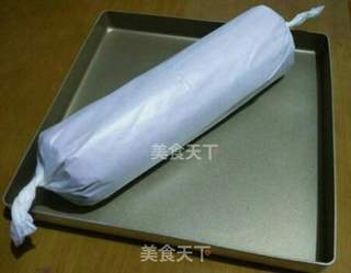 #第四届烘焙大赛暨是爱吃节#红丝绒蛋糕卷的做法步骤:13