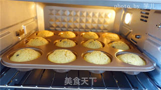 #第四届烘焙大赛堲是爱吃节#麦片蔓越莓马芬的做法步骤:12