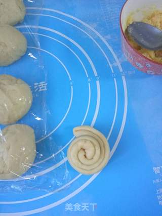 #第四届烘焙大赛暨是爱吃节#椰香挤挤包的做法步骤:13