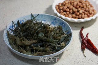 ＃第四届烘焙大赛暨是爱吃节＃脆香花生河虾的做法步骤：1