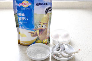燕麦虾仁蛋卷的做法步骤：1
