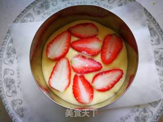 #第四届烘焙大赛暨是爱吃节#草莓慕斯蛋糕的做法步骤:15