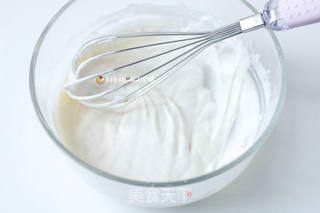 酸奶乳酪千叶纹蛋糕的做法步骤:2