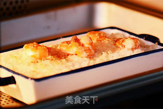 凤梨和虾一起烤的饭的做法步骤:5