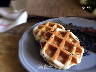 #第四届烘焙大赛暨是爱吃节#黑芝麻华夫饼的做法步骤:13