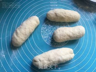 #第四届烘焙大赛暨是爱吃节#田螺姑娘面包的做法步骤：5