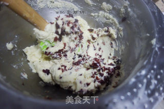 适合烘焙新手的简单又好吃的蔓越莓饼干的做法步骤:6