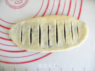 #第四届烘焙大赛暨是爱吃节#豆沙面包圈的做法步骤：7