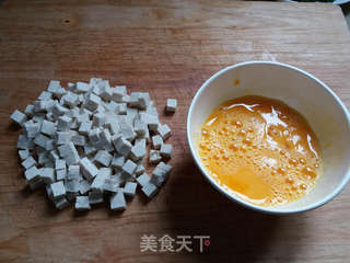 什锦炒饭的做法步骤:3