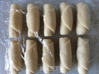 #第四届烘焙大赛暨是爱吃节#抹茶蛋黄酥的做法步骤:8