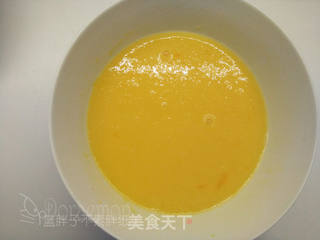 #第四届烘焙大赛暨是爱吃节#三重滋味的黑芝麻纸杯蛋糕的做法步骤:3