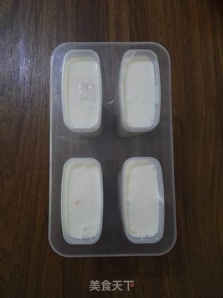 枸杞芒果酸奶冰糕的做法步骤:7