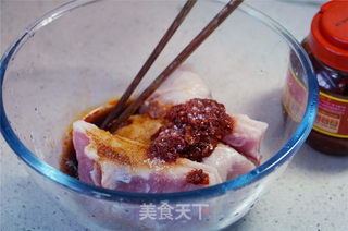 豆瓣酱烤肉的做法步骤:3