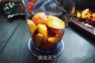 奶油黄桃冰棒的做法步骤:2