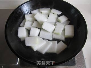 皮蛋冬瓜汤的做法步骤:2