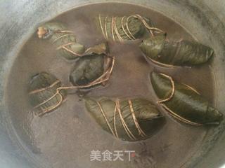 蛋黄肉粽的做法步骤:12
