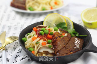 高迪格的牛排大餐的做法步骤:7