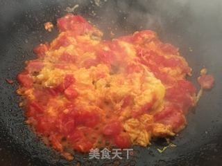 十分钟搞定的快手菜——番茄炒蛋的做法步骤：5
