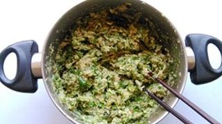 香菜豆瓣馄饨的做法步骤:6