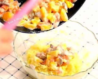 里脊肉时蔬焗土豆—让宝宝爱上吃平淡无味的土豆的做法步骤:11
