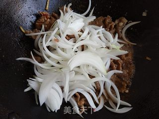 孜然羊肉盖浇面的做法步骤:7
