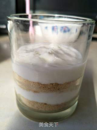 酸奶木糠杯的做法步骤:5
