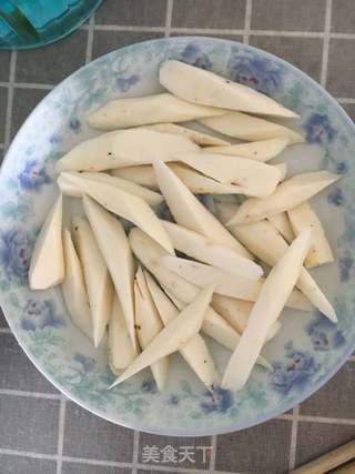 猪骨汤的做法步骤:3