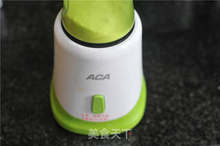 #ACA第四届烘焙大赛#造色情怀 绿豆杏仁慕斯的做法步骤:7