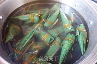 紫米八宝锥形粽子的做法步骤:15