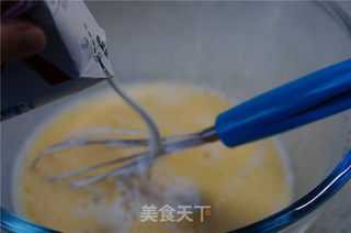 #ACA第四届烘焙大赛#造色情怀 烤鸡蛋布丁的做法步骤:4