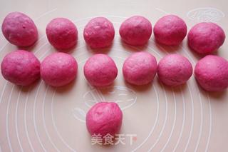 #ACA第四届烘焙大赛#造色情怀 火龙果花朵排包的做法步骤：10